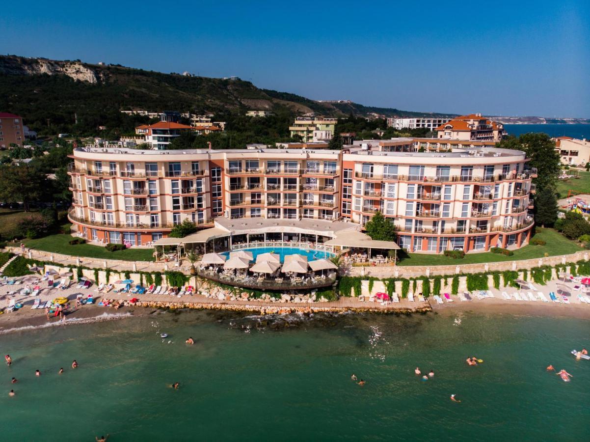 Royal Bay Resort Balchik Exterior photo